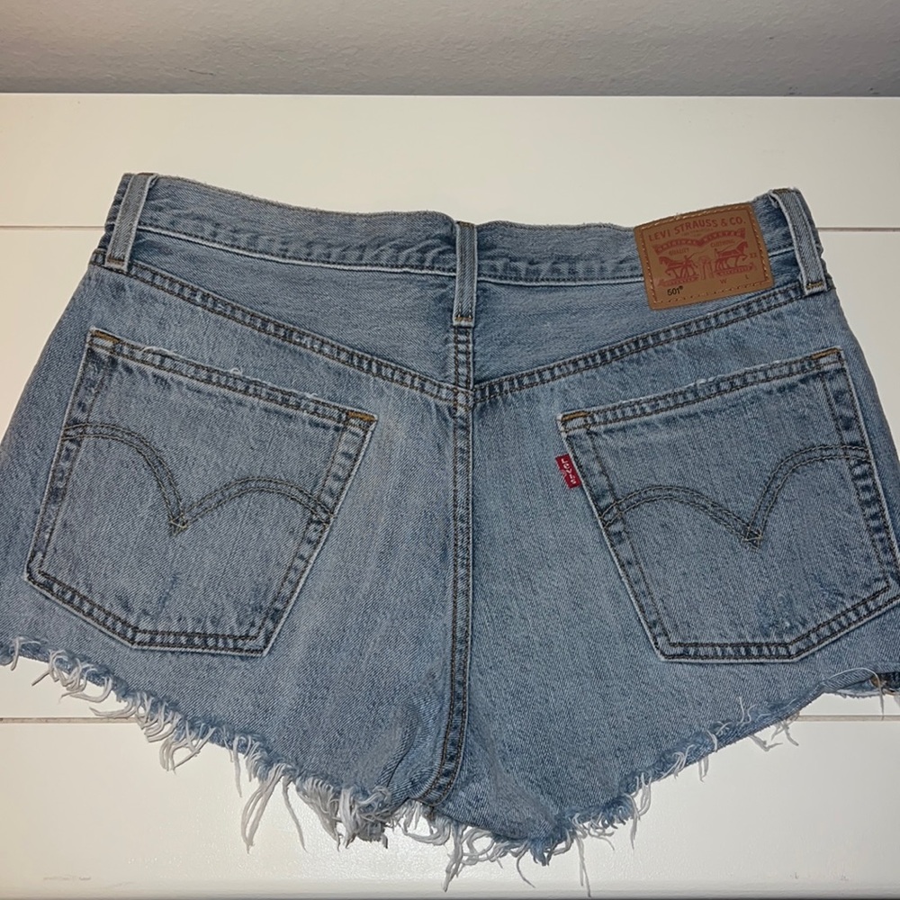 Levi Jean Shorts 501